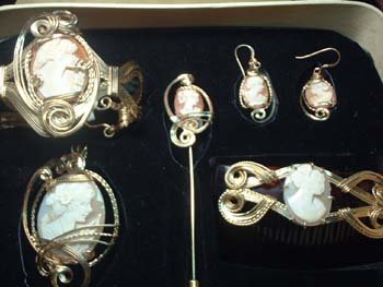 Victorian Cameo Set