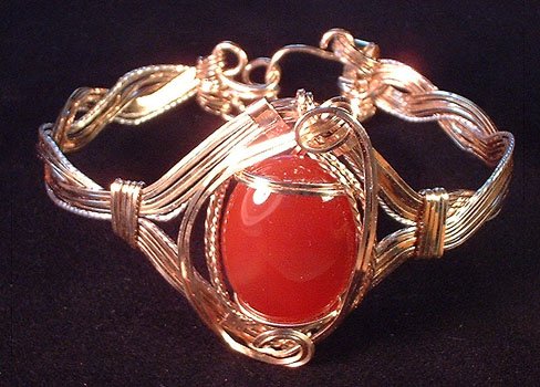 Carnelian Bracelet in Yellow Gold.